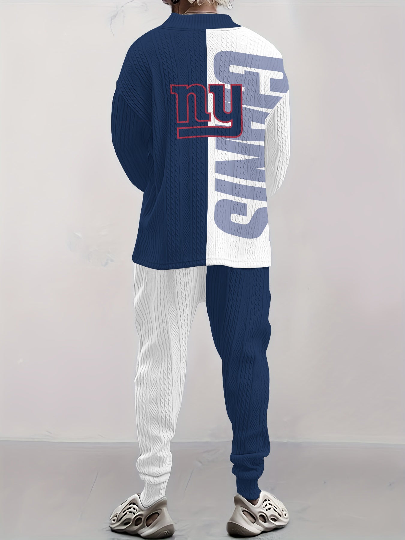 New York Giants Classic All-Season Long Sleeve V-Neck Pullover Sweater