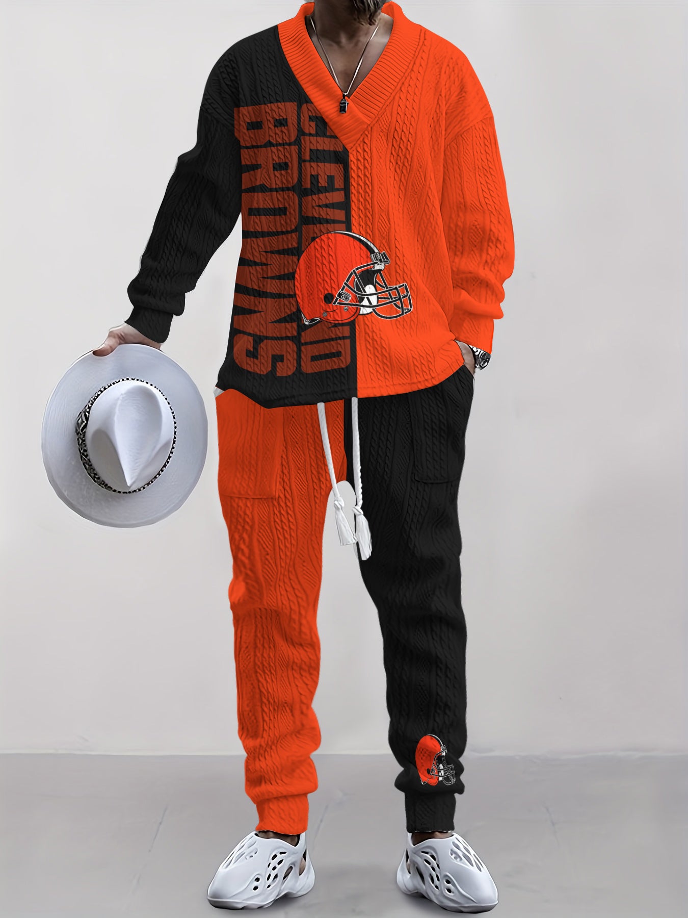 Cleveland Browns Classic All-Season Long Sleeve V-Neck Pullover Sweater