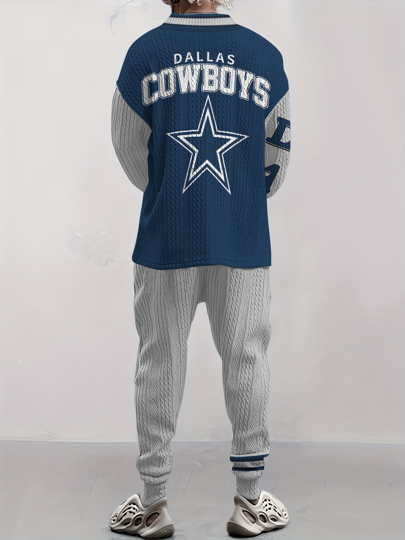 Dallas Cowboys Classic All-Season Long Sleeve V-Neck Pullover Sweater