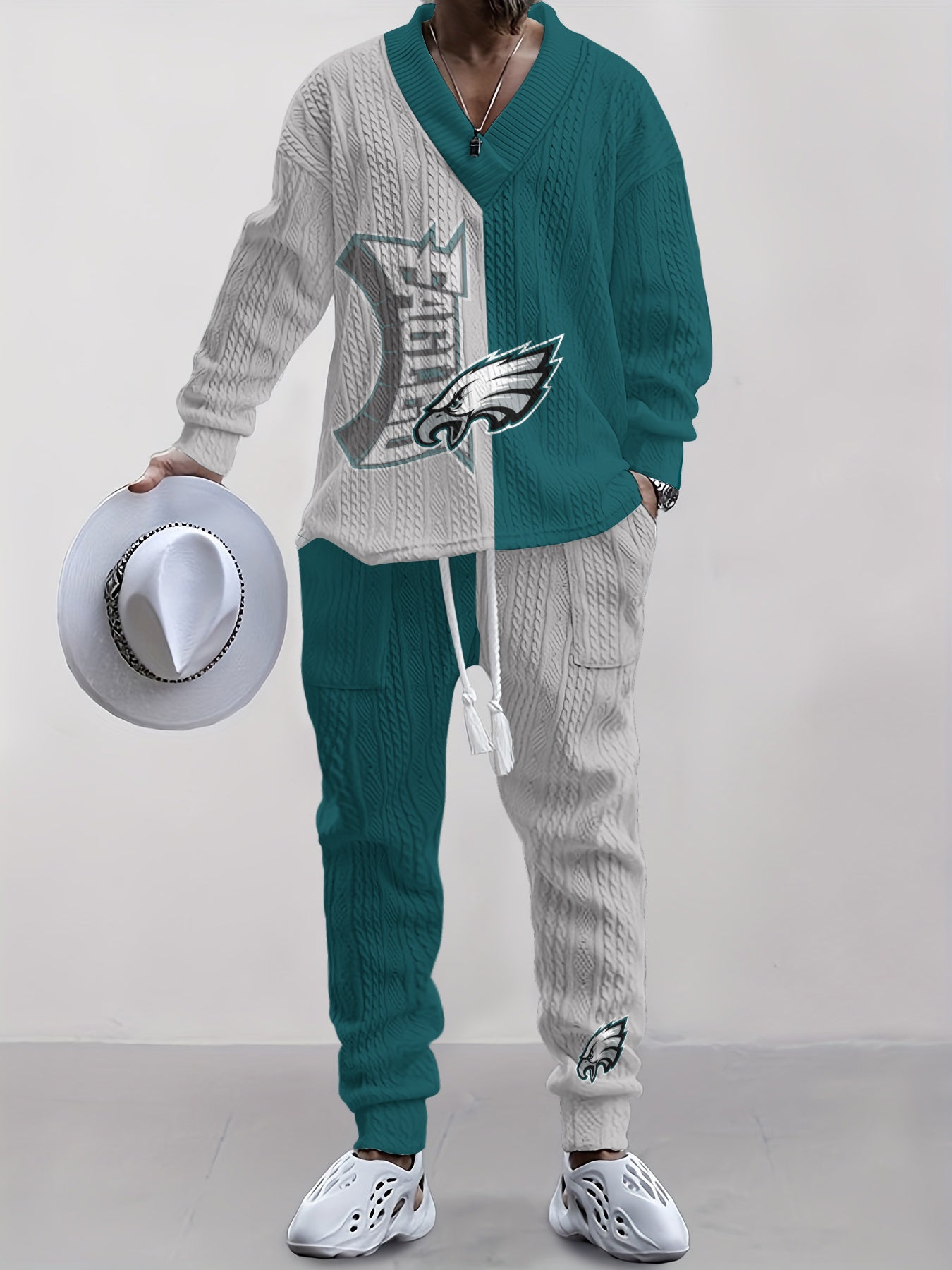 Philadelphia Eagles Classic All-Season Long Sleeve V-Neck Pullover Sweater