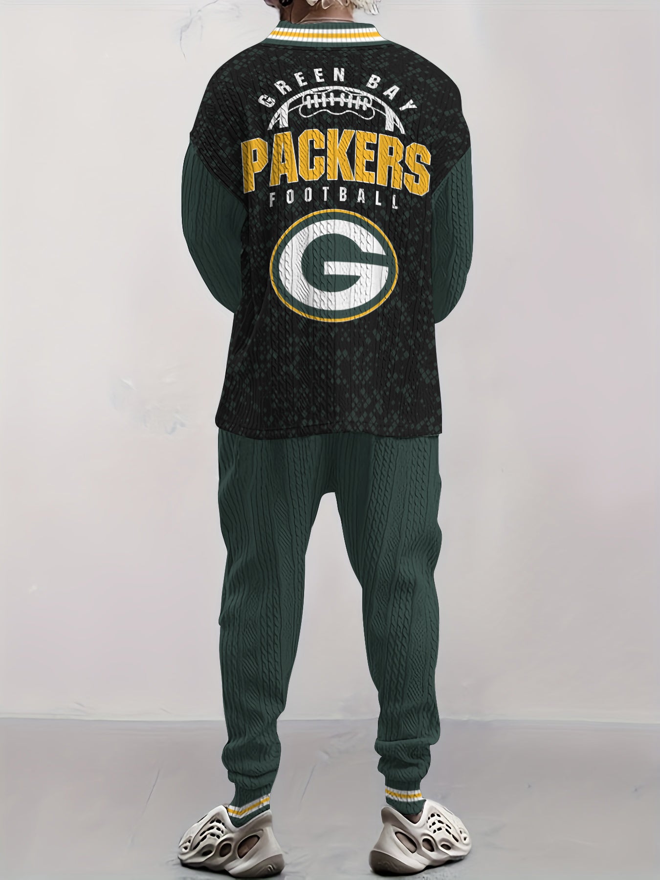Green Bay Packers Classic All-Season Long Sleeve V-Neck Pullover Sweater
