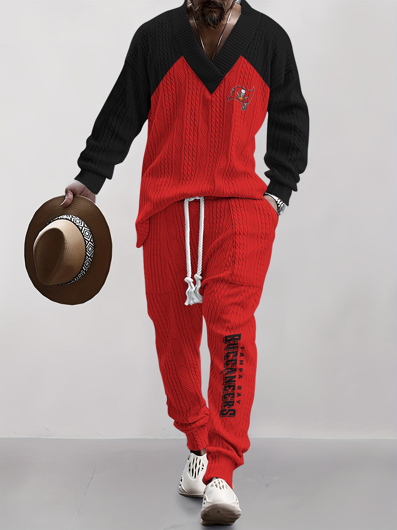 Tampa Bay Buccaneers Classic All-Season Long Sleeve V-Neck Pullover Sweater