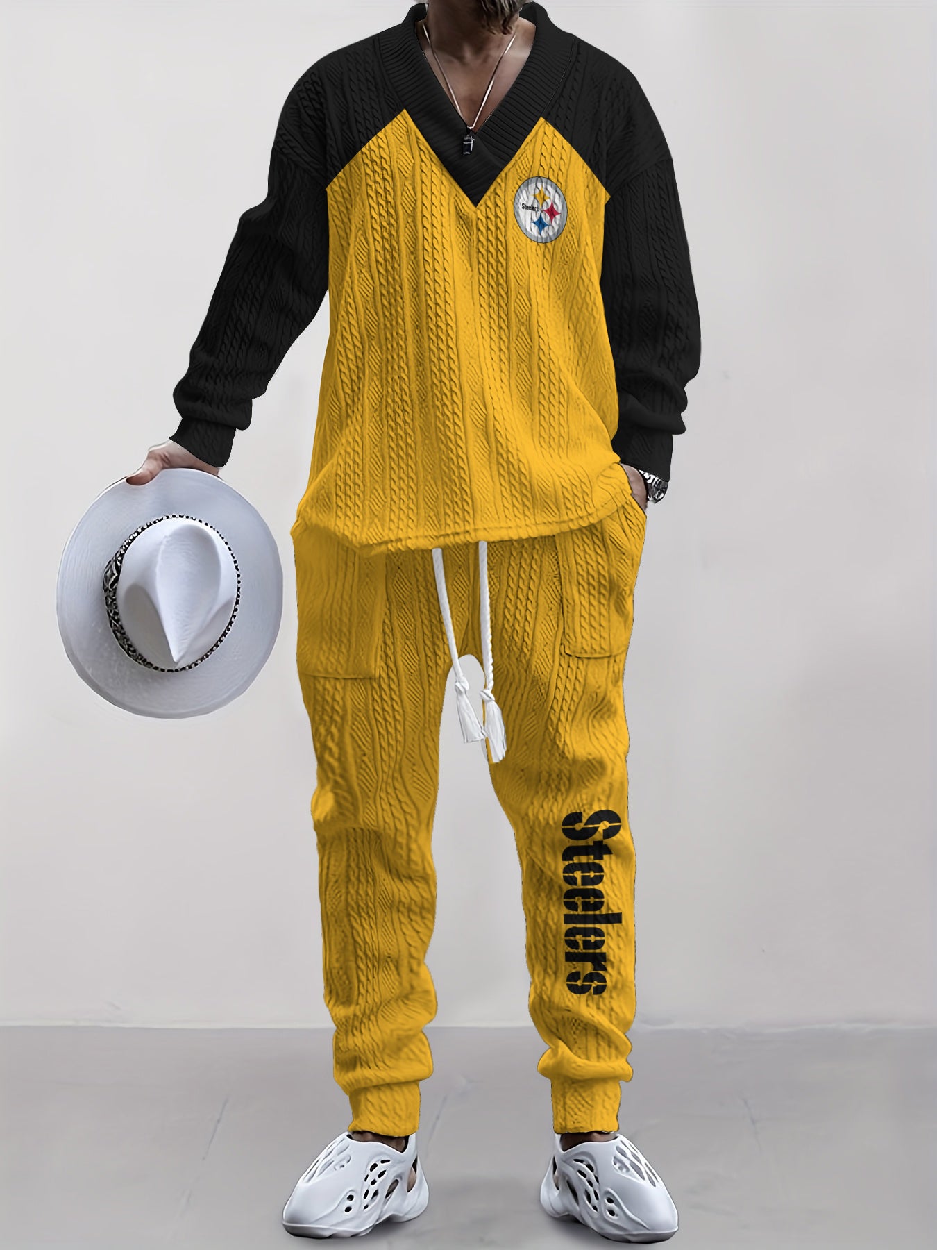 Pittsburgh Steelers Classic  All-Season Long Sleeve V-Neck Pullover Sweater