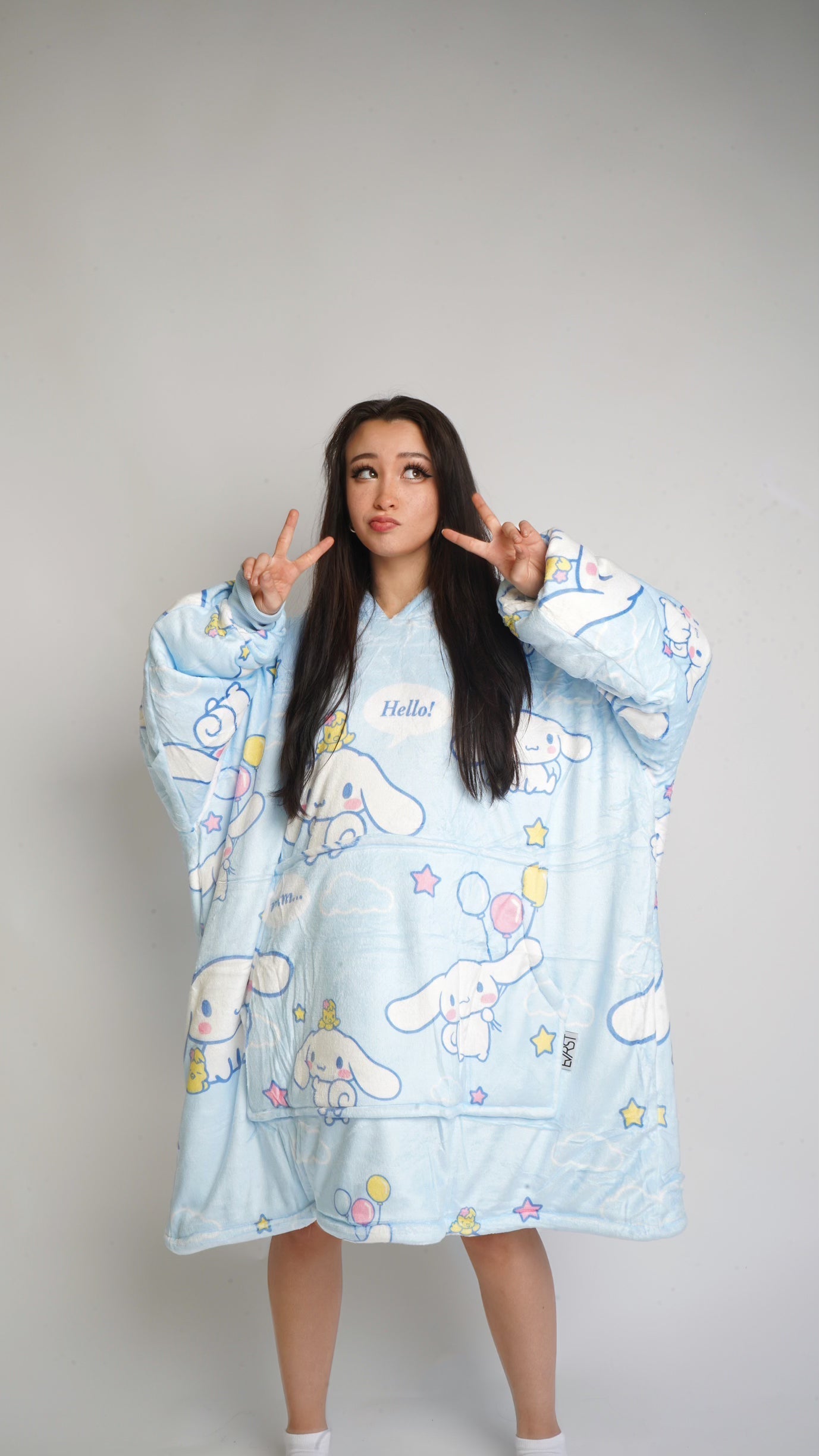 🎁 Cinnamoroll Blanket Hoodie (35% off)