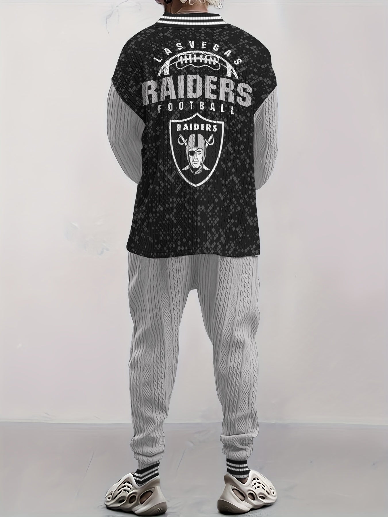 Las Vegas Raiders  Classic All-Season Long Sleeve V-Neck Pullover Sweater