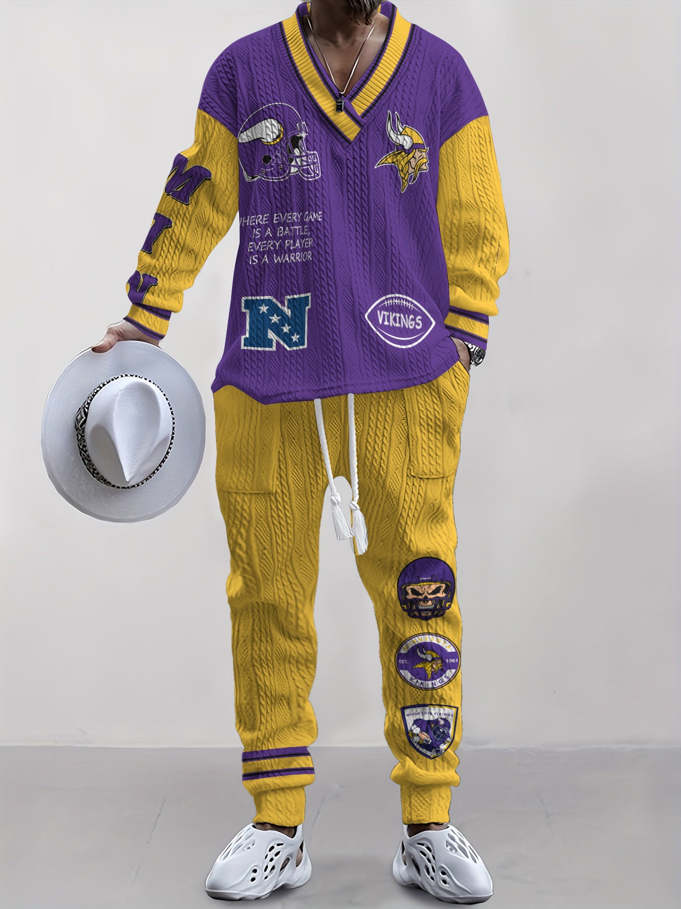 Minnesota Vikings Classic All-Season Long Sleeve V-Neck Pullover Sweater